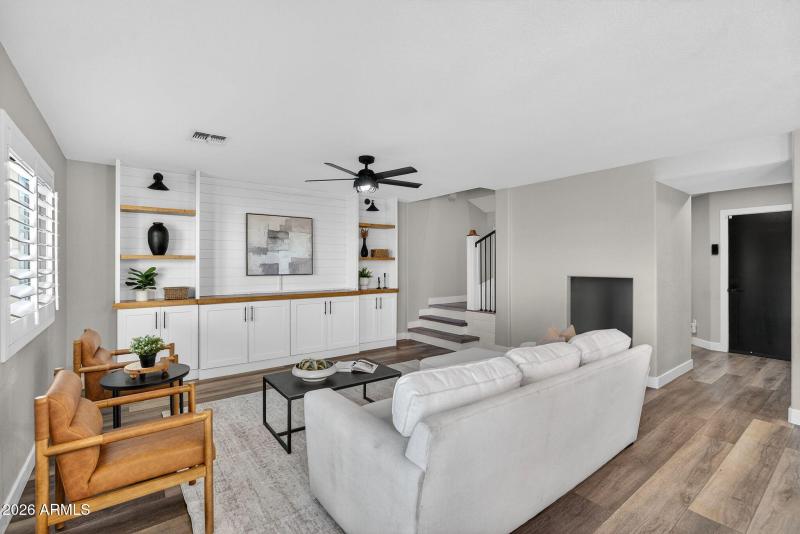 8-web-or-mls-35Davis Way