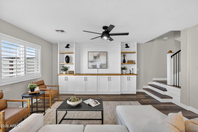 10-web-or-mls-37Davis Way