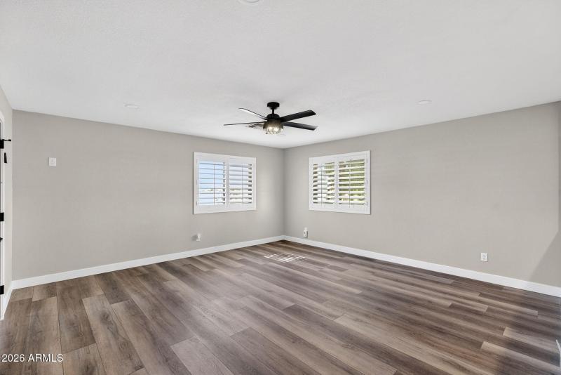 38-web-or-mls-50Davis Way