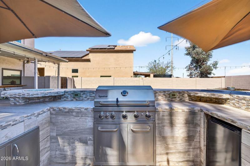 56-web-or-mls-80Davis Way