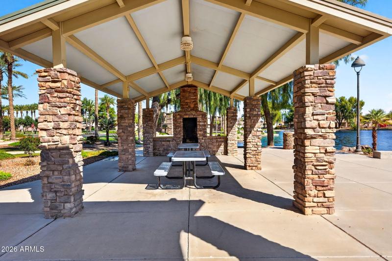 69-web-or-mls-24Davis Way