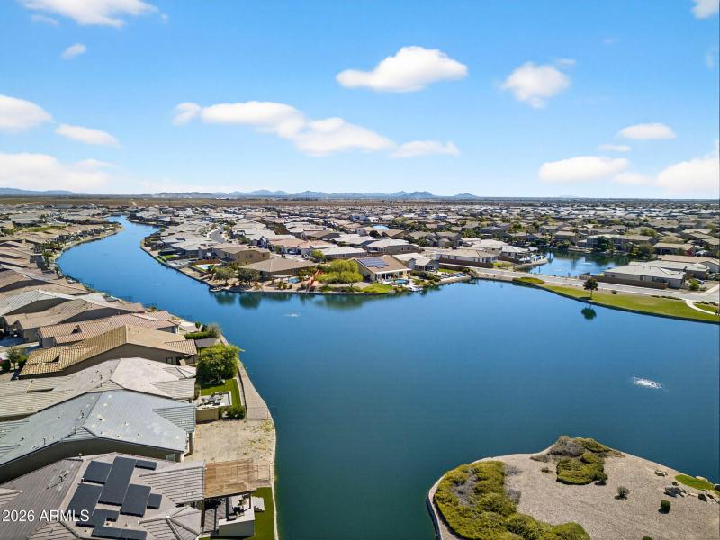 78-web-or-mls-10Davis Way