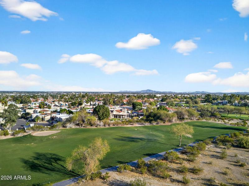 85-web-or-mls-13Davis Way