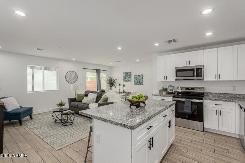 20250924203719728264000000-o