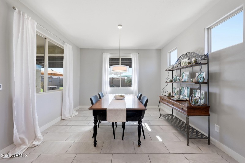 Dining Room with a view to the backyard