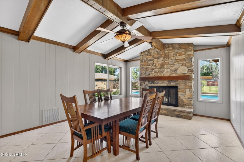 17-web-or-mls-47N Delmar