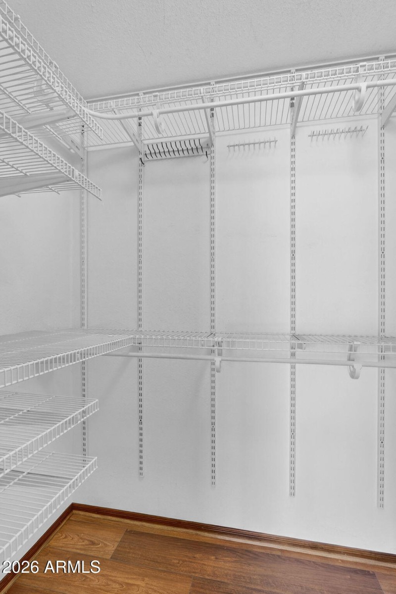 25-web-or-mls-13N Delmar