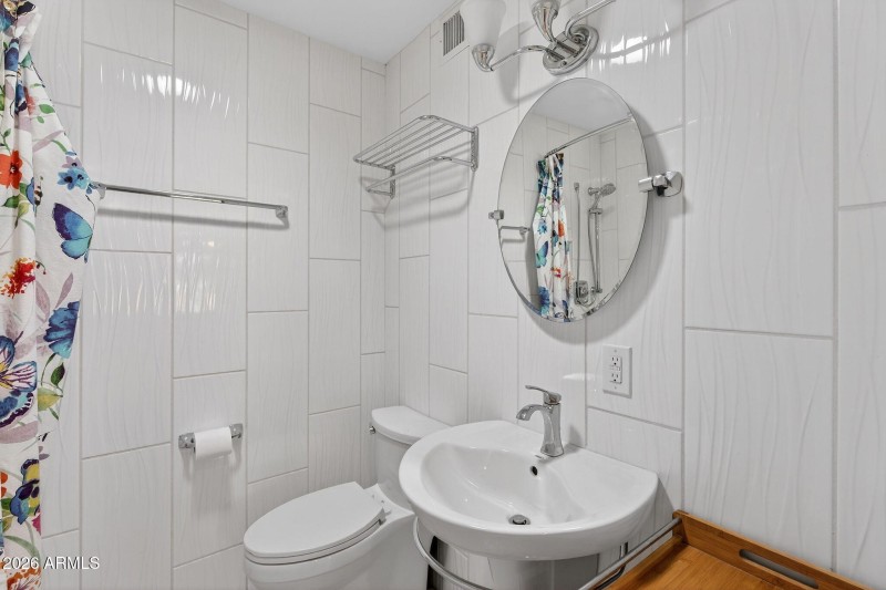 28-web-or-mls-18N Delmar