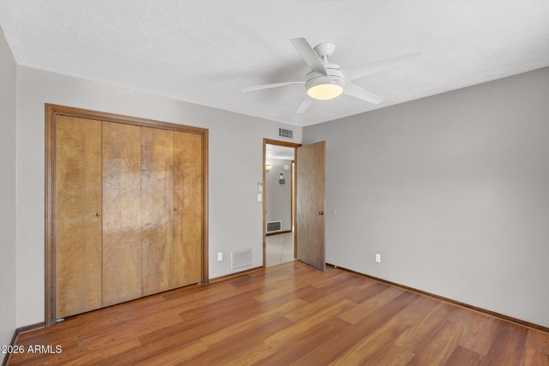 33-web-or-mls-09N Delmar