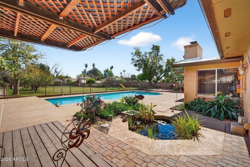 41-web-or-mls-33N Delmar