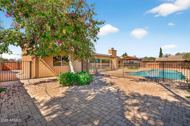 44-web-or-mls-36N Delmar