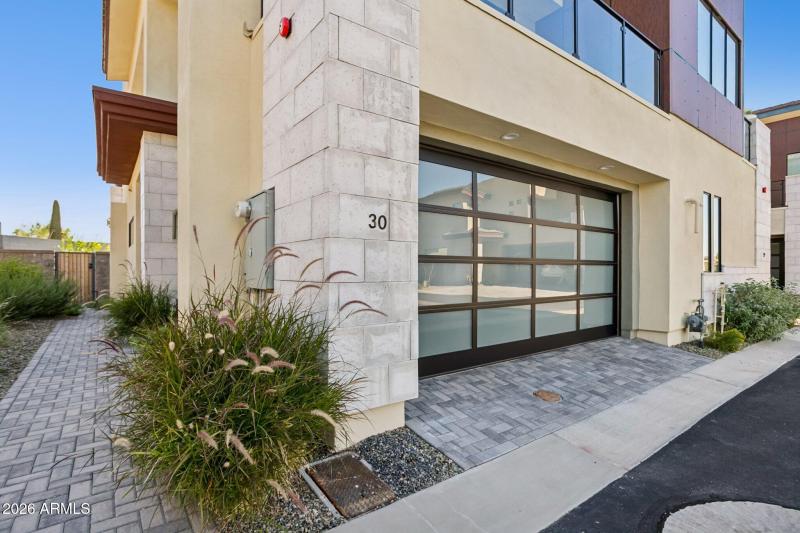 3-web-or-mls-1-easy-st-unit-30