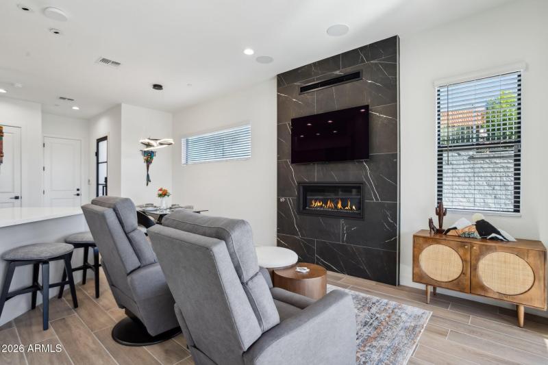 6-web-or-mls-1-easy-st-unit-30