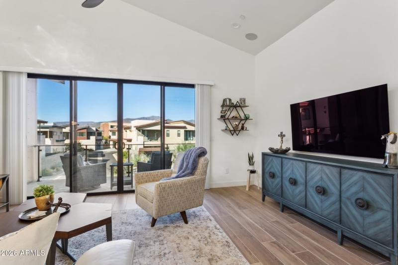 13-web-or-mls-1-easy-st-unit-30