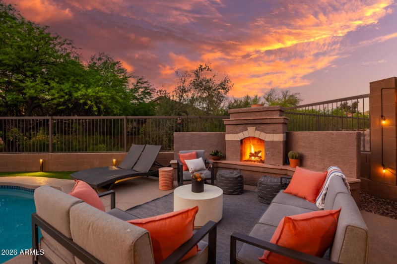 0039-39 - Red Mountain