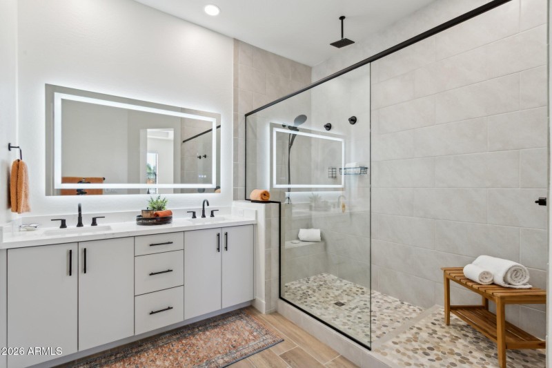 27-web-or-mls-1-easy-st-unit-30