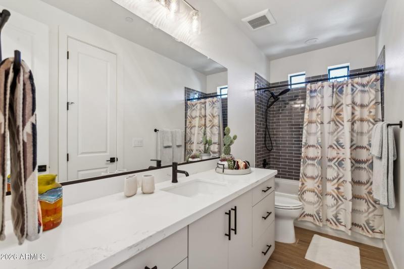 38-web-or-mls-1-easy-st-unit-30