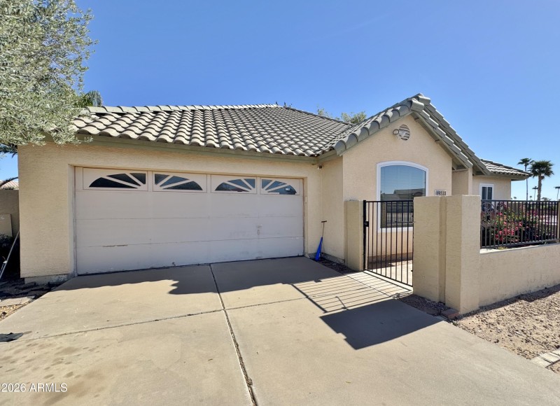 Front entrance to private courtyard