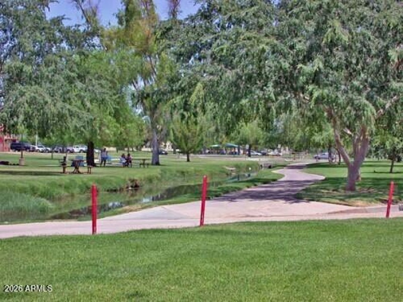 12 NeighborhoodCreek