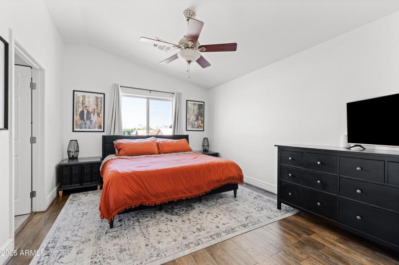 Primary_Bedroom_Photo_1