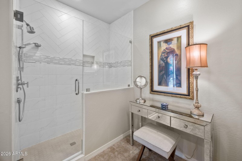 24-web-or-mls-15240-n-clubgate-dr-166