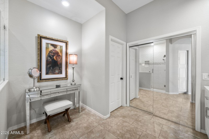 23-web-or-mls-15240-n-clubgate-dr-166