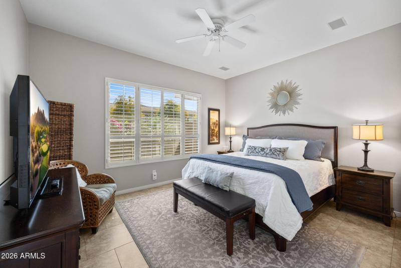 19-web-or-mls-15240-n-clubgate-dr-166