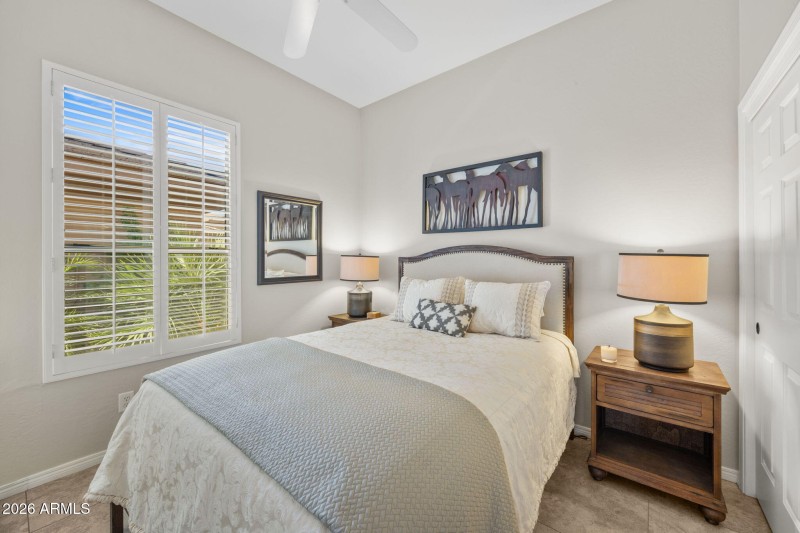 15-web-or-mls-15240-n-clubgate-dr-166