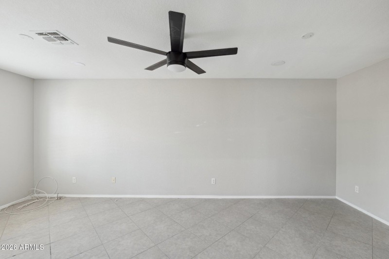 9-web-or-mls-9235-w-marconi-ave