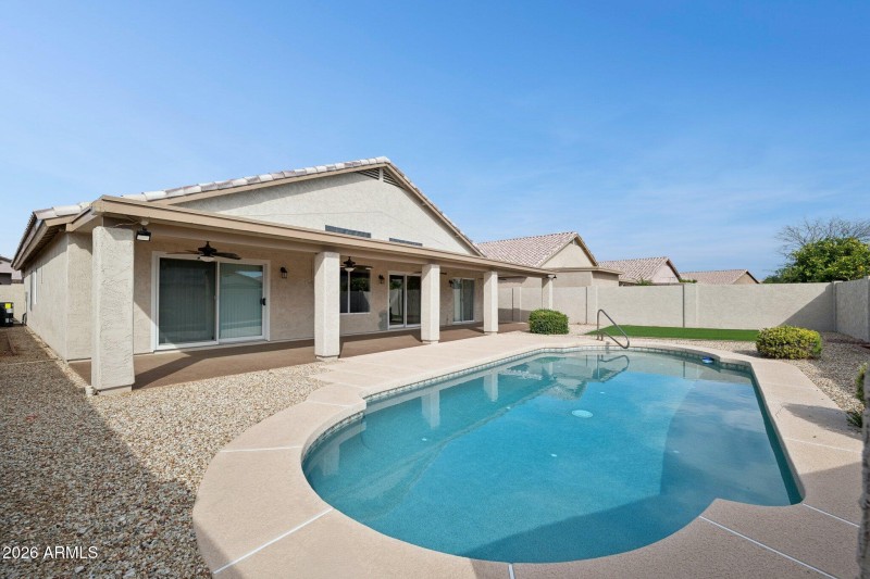 39-web-or-mls-9235-w-marconi-ave