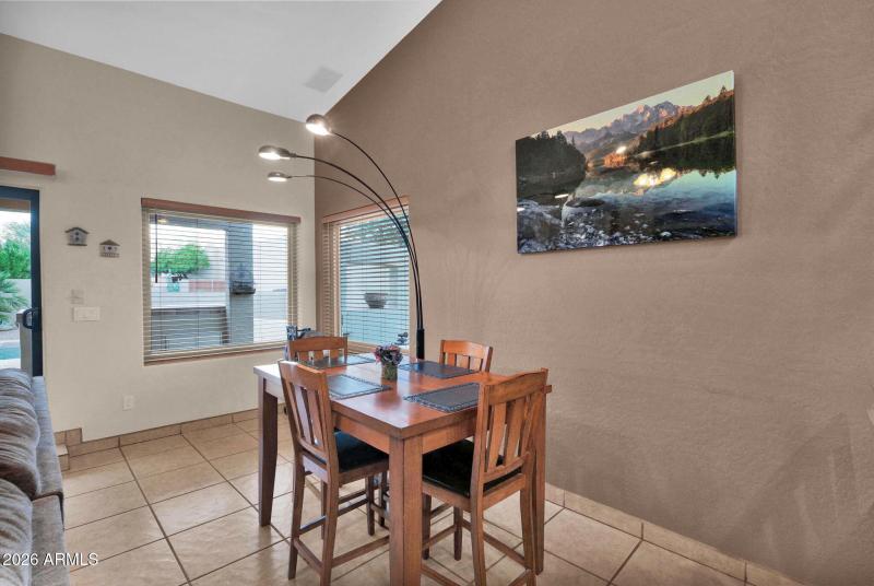 64-web-or-mls-P1547370