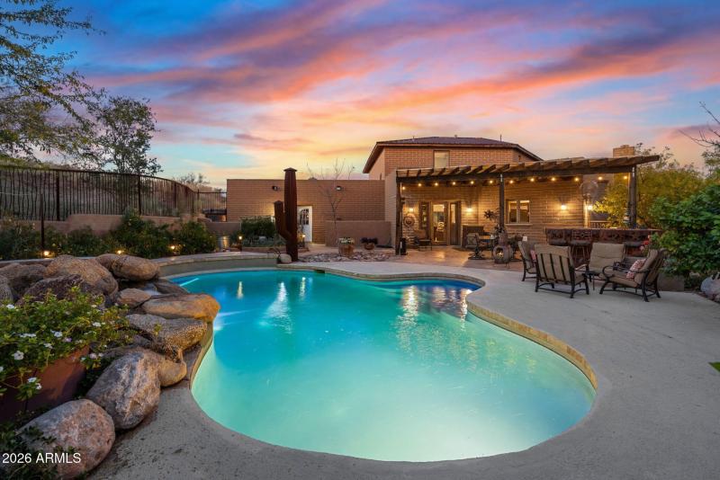 Backyard Pool & Outdoor Living