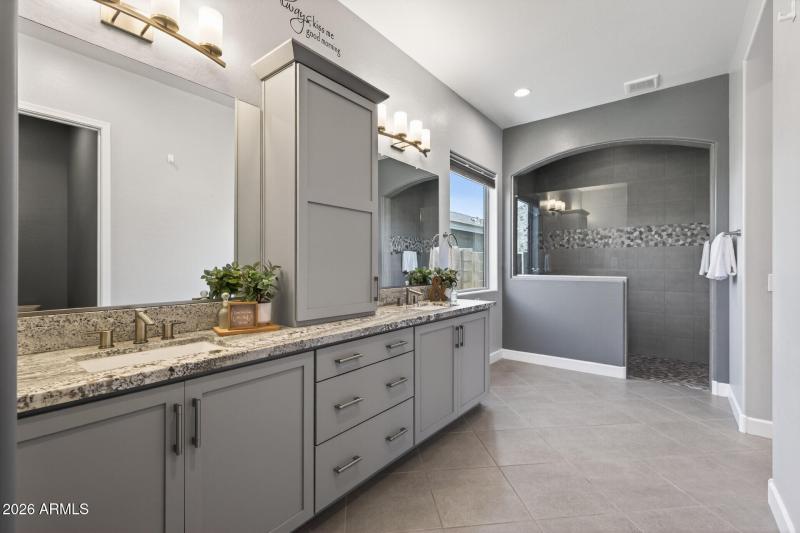 32_21291_W_Meadowbrook_Ave32_mls