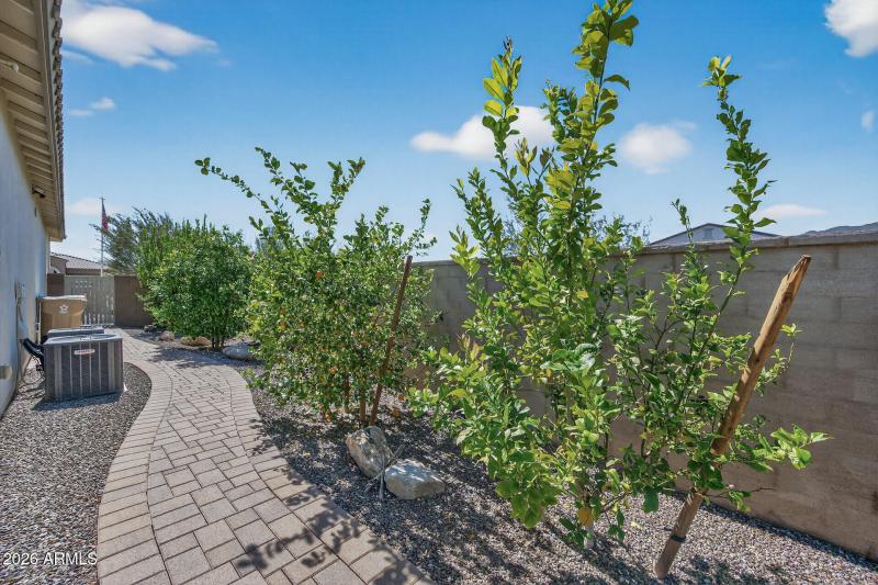 57_21291_W_Meadowbrook_Ave57_mls