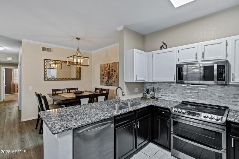 16013 S Desert Foothills Pkwy #1113-6