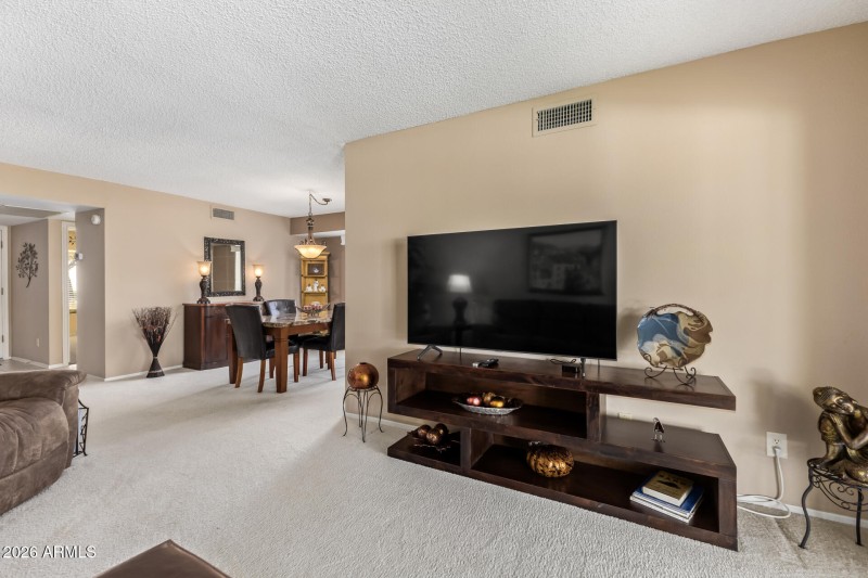 Great Room to Dining