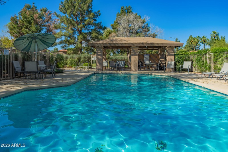 Lakeside Terrace Pool