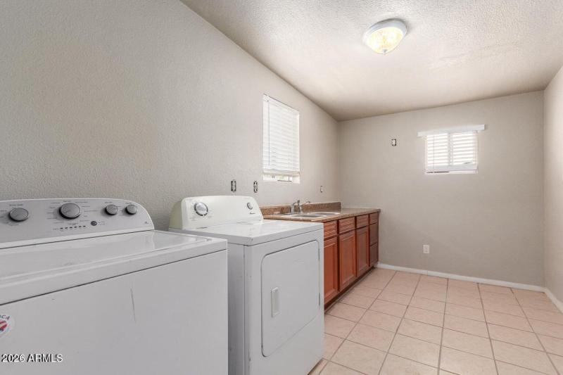 20240625072556150997000000-o