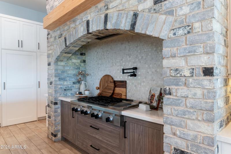 12_3414 e gable cir-12