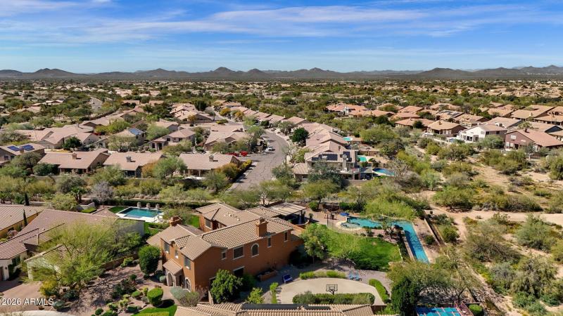 73-web-or-mls-5228-e-barwick-dr