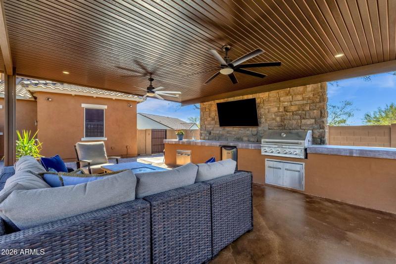 55-web-or-mls-5228-e-barwick-dr