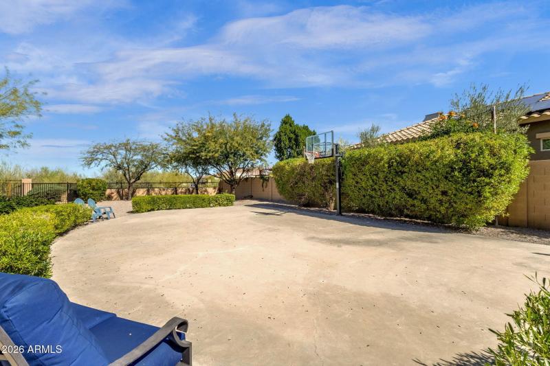 50-web-or-mls-5228-e-barwick-dr