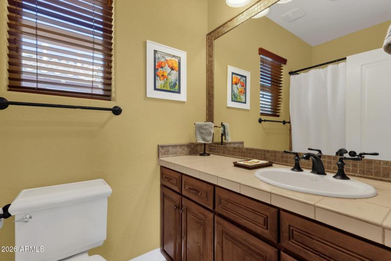 44-web-or-mls-5228-e-barwick-dr