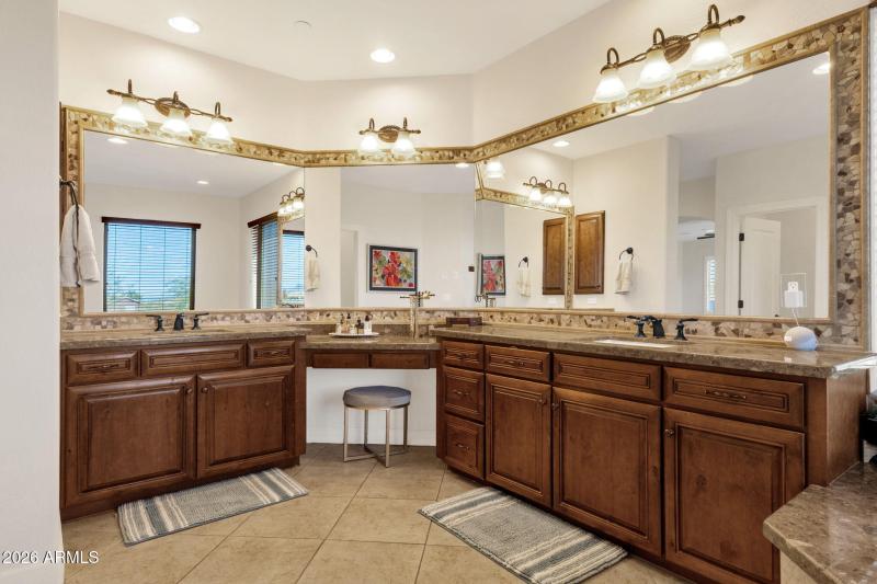 34-web-or-mls-5228-e-barwick-dr