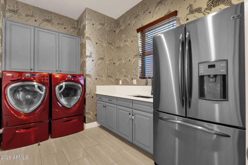 28-web-or-mls-5228-e-barwick-dr