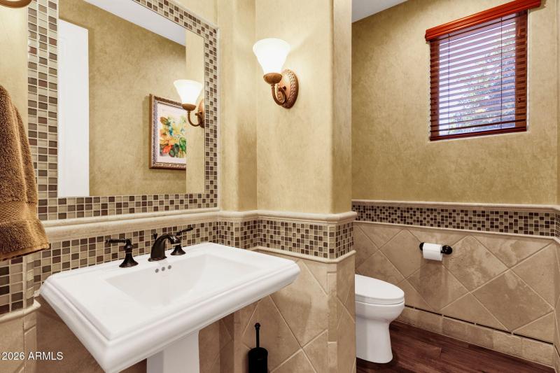 15-web-or-mls-5228-e-barwick-dr