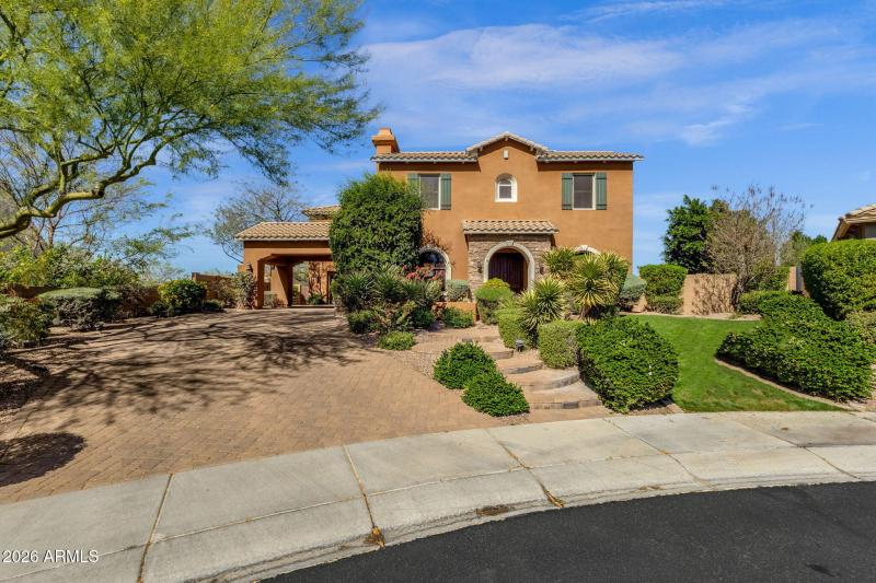 2-web-or-mls-5228-e-barwick-dr