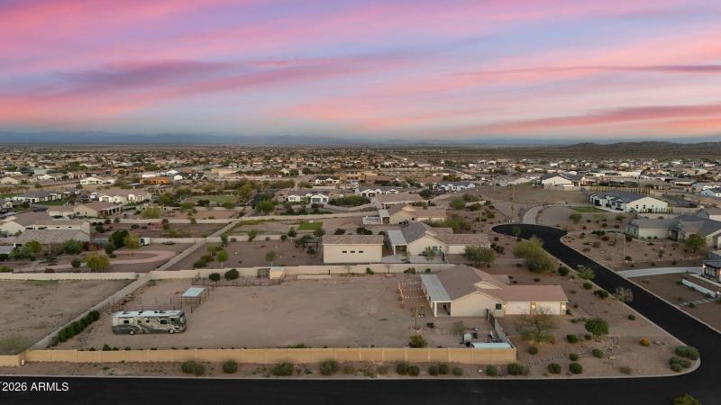 77-web-or-mls-28252-n-quintana-pl