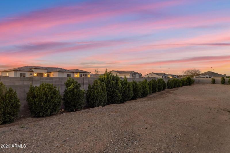 51-web-or-mls-28252-n-quintana-pl