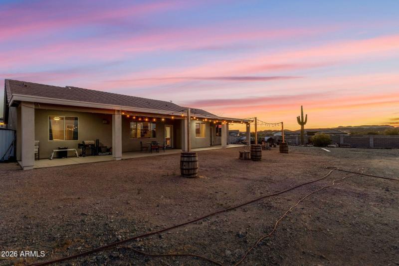 44-web-or-mls-28252-n-quintana-pl